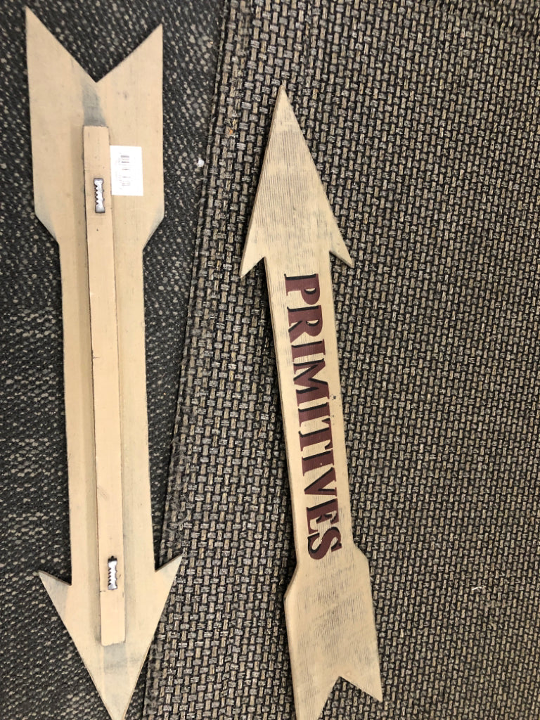 2 ANTIQUES+ PRIMITIVES WOOD ARROW WALL DECOR.