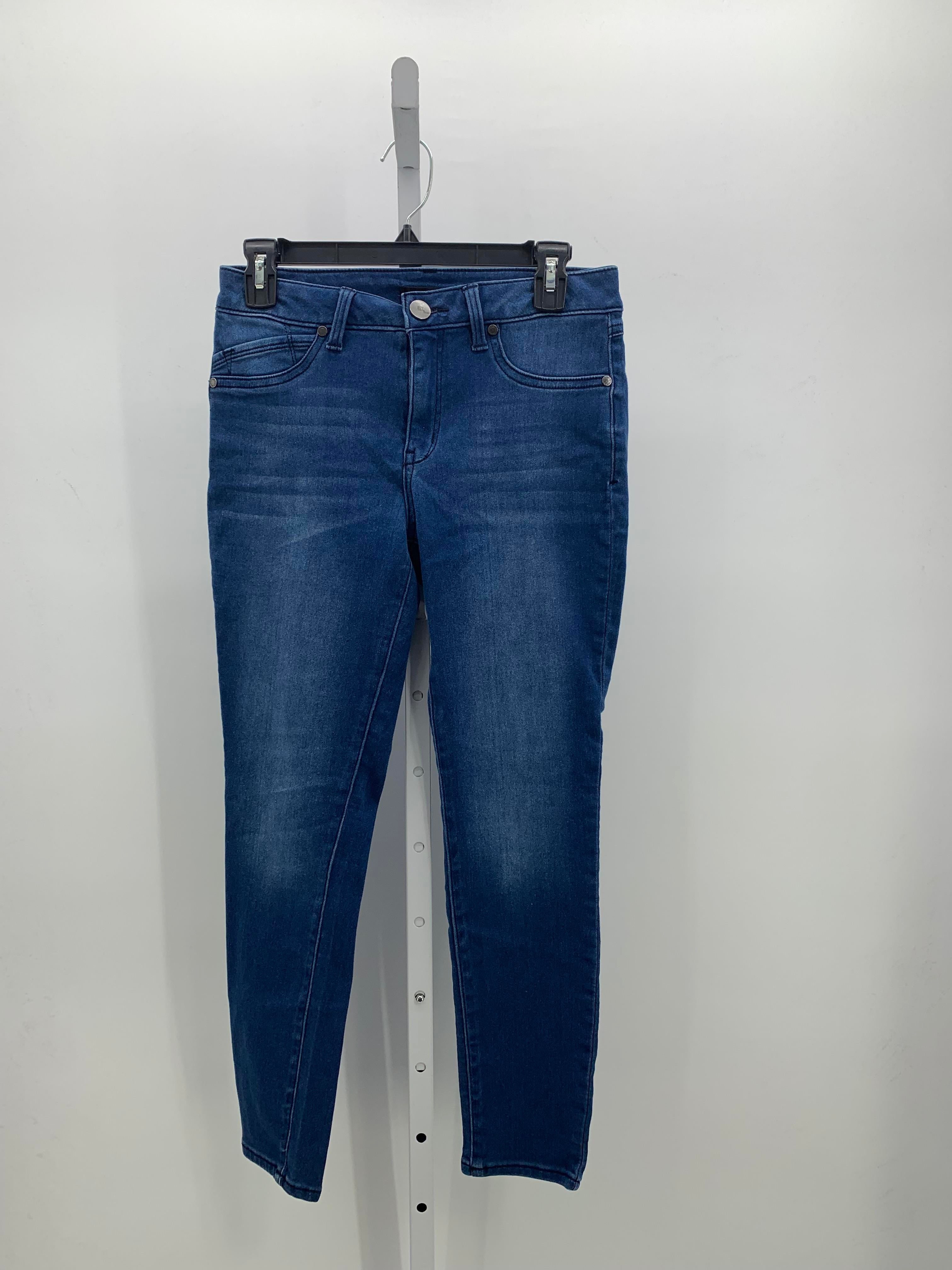 1822 Size 8 Misses Jeans