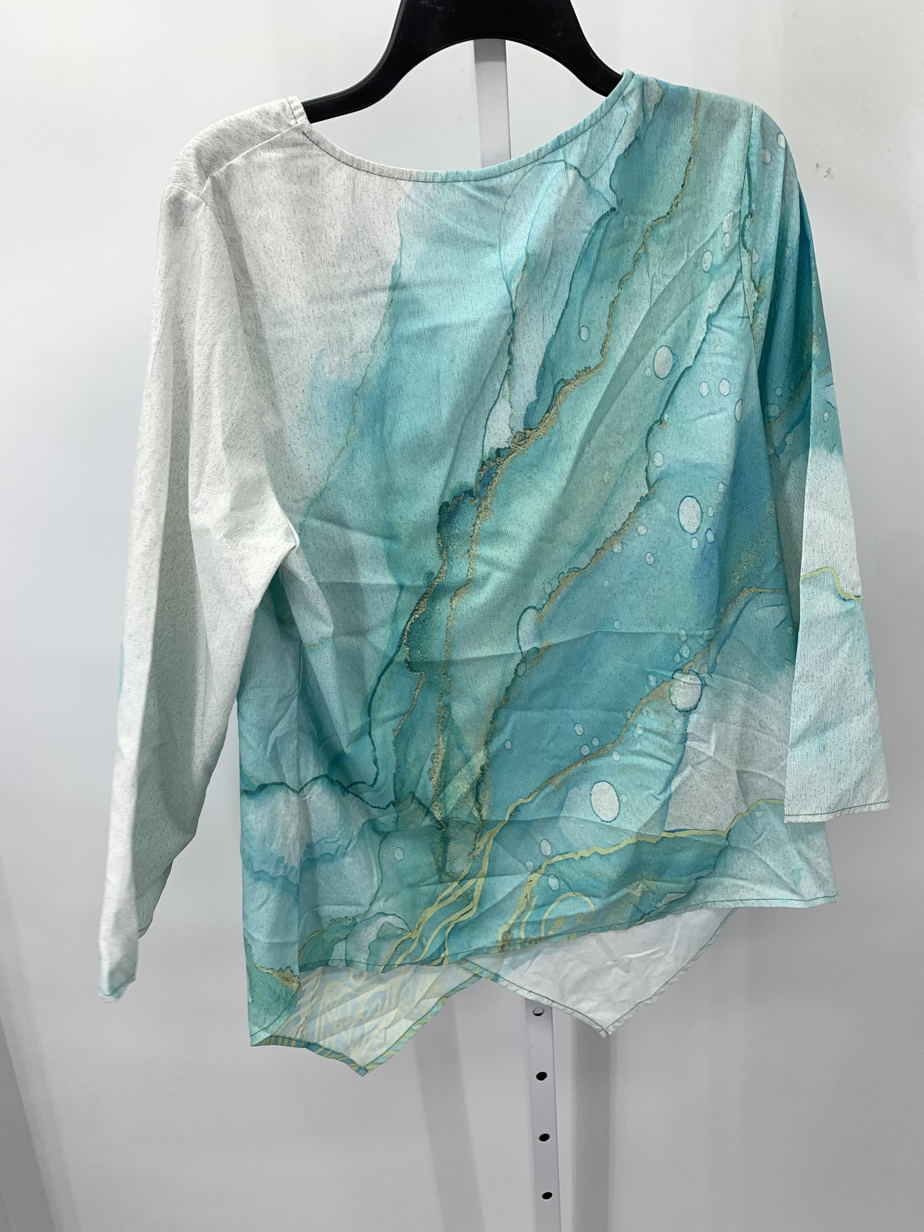Size Large Misses 3/4 Sleeve Shirt