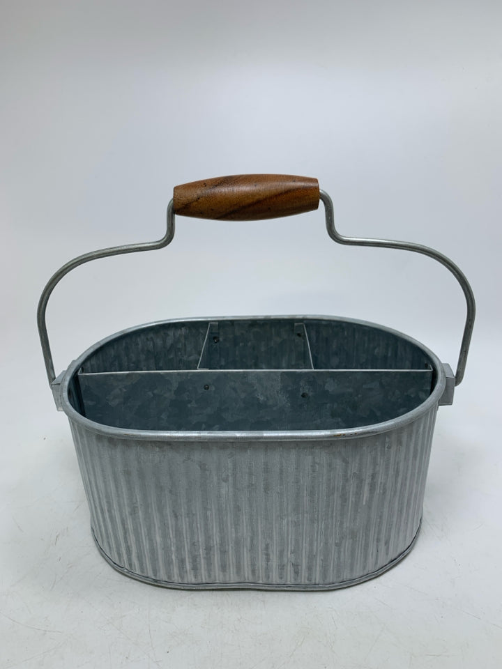 RIBBED GALVANIZED OVAL DIVIDED UTENSIL HOLDER WOOD HANDLE.