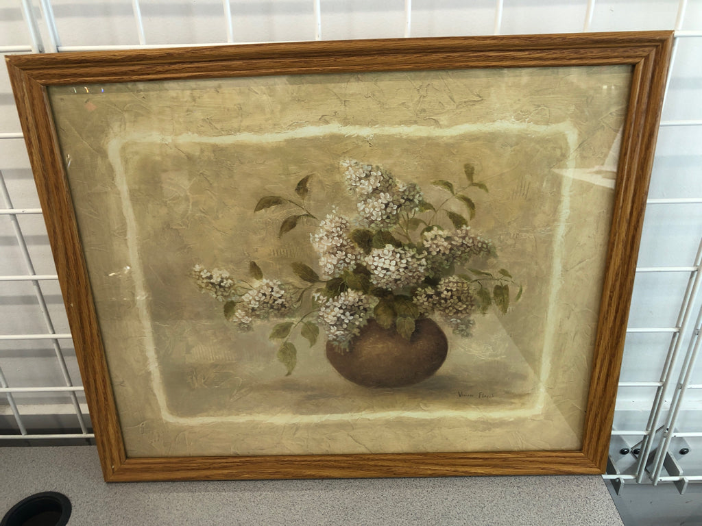WHITE LILY PRINT IN LIGHT WOOD FRAME.