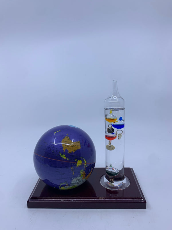 3PC GLOBE AND THERMOMETER DESK DECOR.