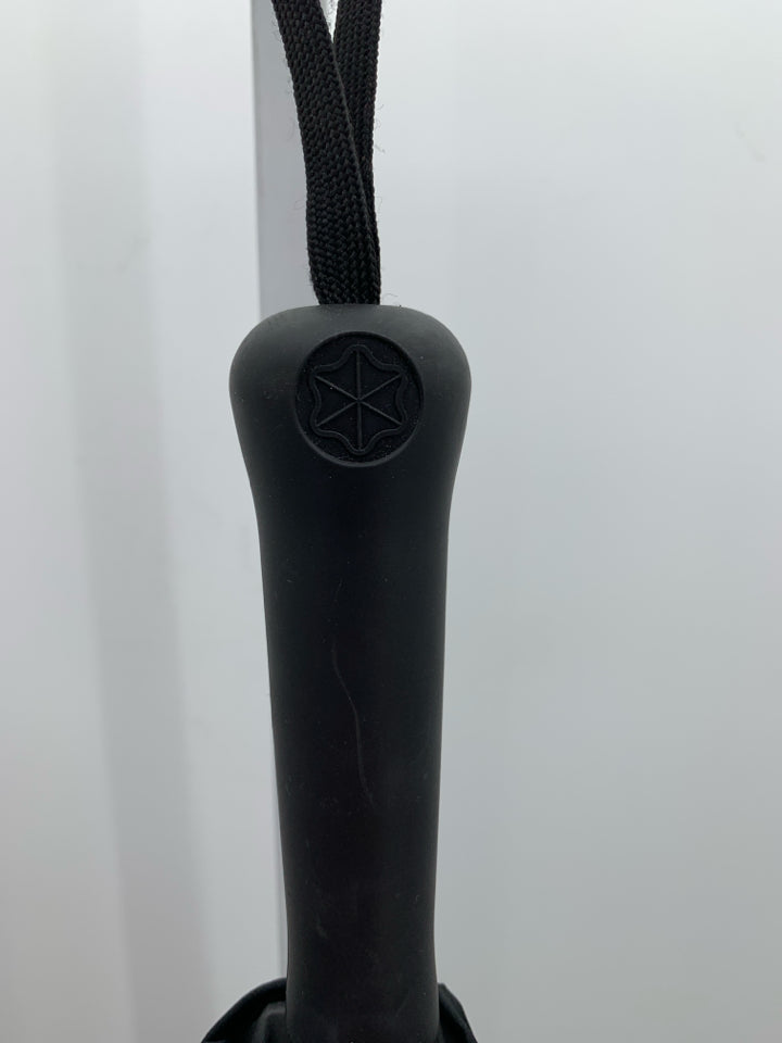Blunt Classic Large Umbrella