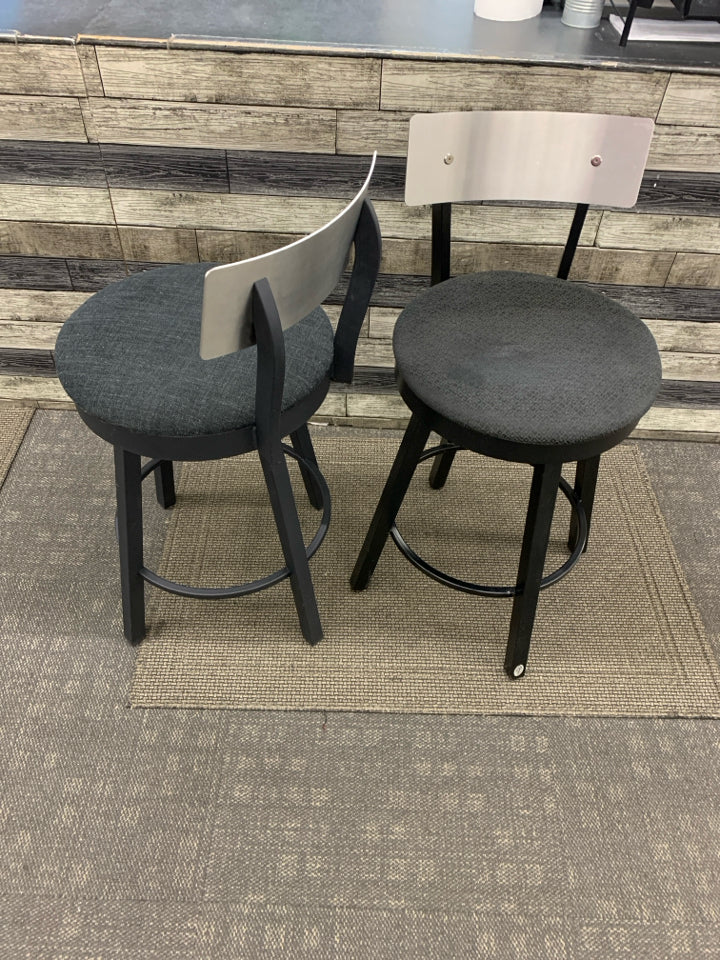 2PC SWIVEL BAR STOOL WITH SILVER METAL BACK & GRAY FABRIC SEATS AMICA.