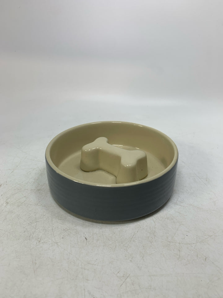 TOP PAW 3D BOWL CERAMIC WATER DISH.