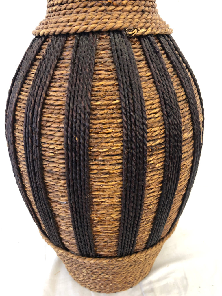 2 TONED FLARED WOVEN FLOOR VASE.