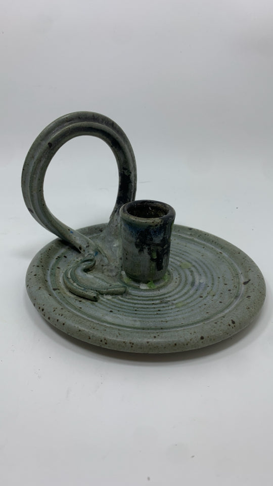 GREY W/BROWN SPECKLES CERAMIC CANDLESTICK HOLDER.