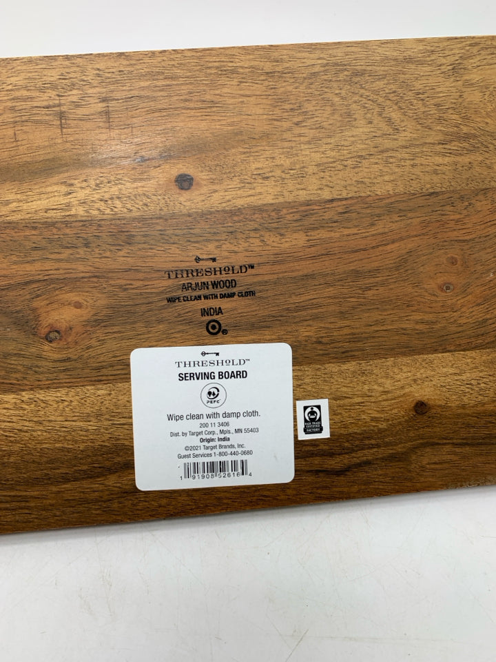 DARK WOOD TRAY W/ BLACK METAL HANDLES.
