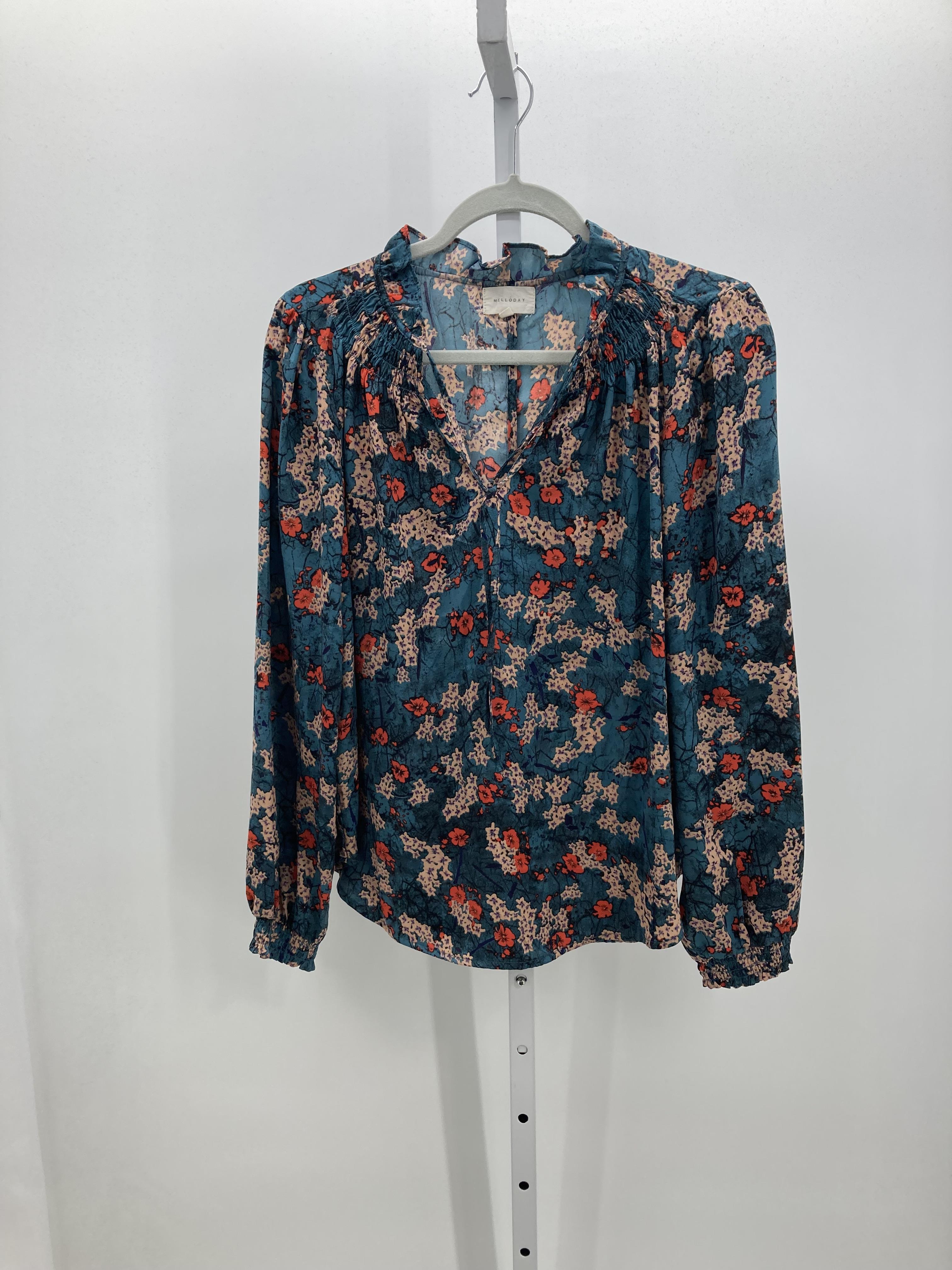 Mello Day Size Large Juniors Long Sleeve Shirt