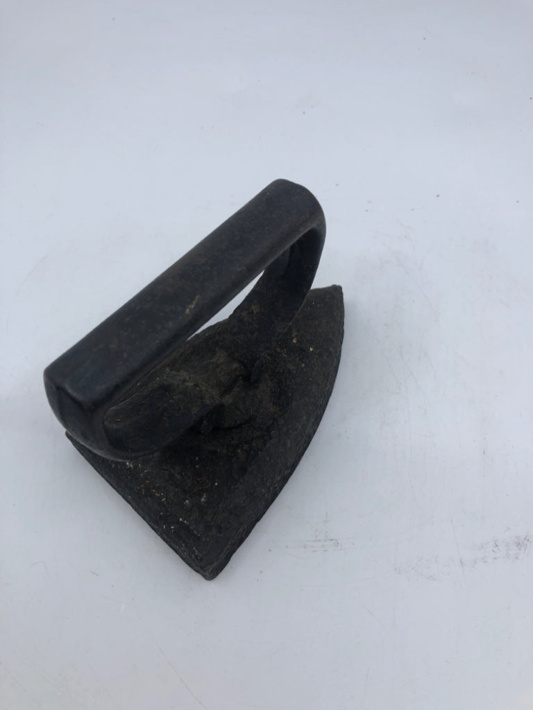 VINTAGE SAD IRON (DOOR STOP).