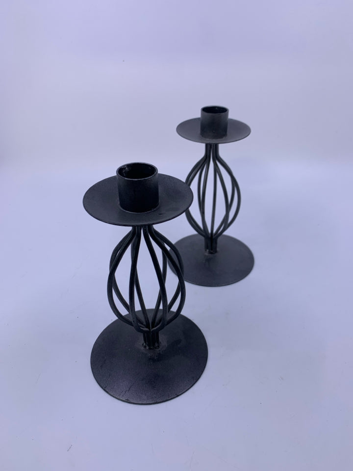 2 GREY METAL CHANGE LOOK TAPERED CANDLE HOLDERS.