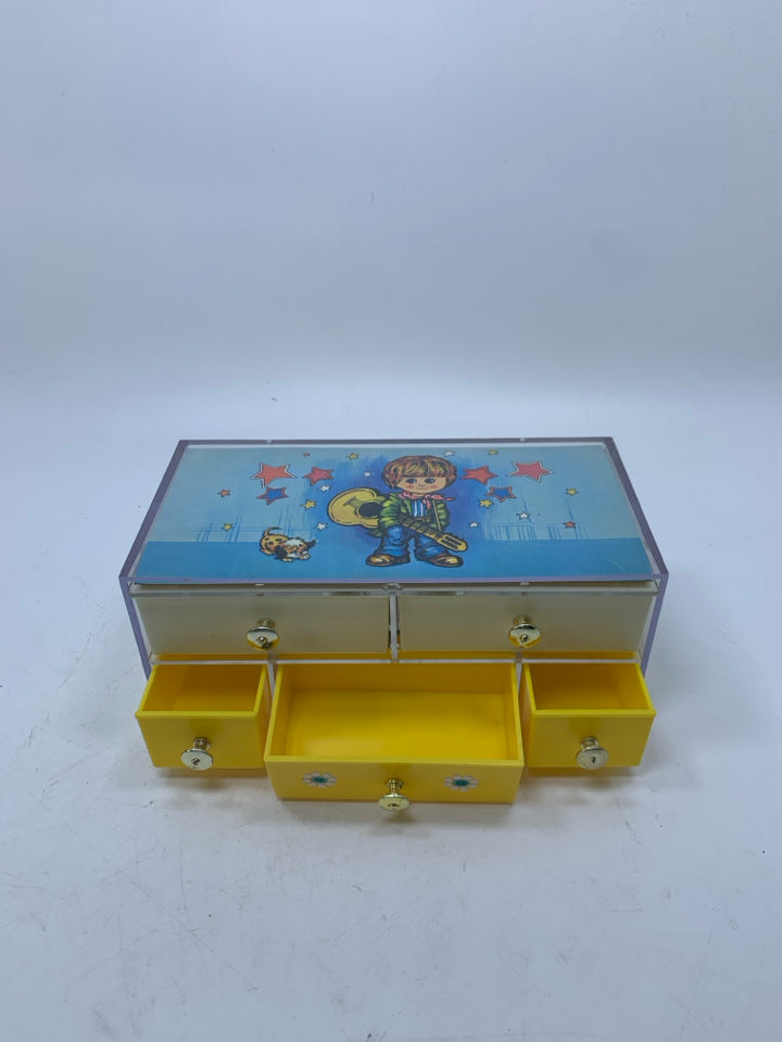 VTG PLASTIC 5 DRAWER KIDS JEWELRY BOX W/ BOY HOLDING GUITAR BRITISH DESIGN REGIS