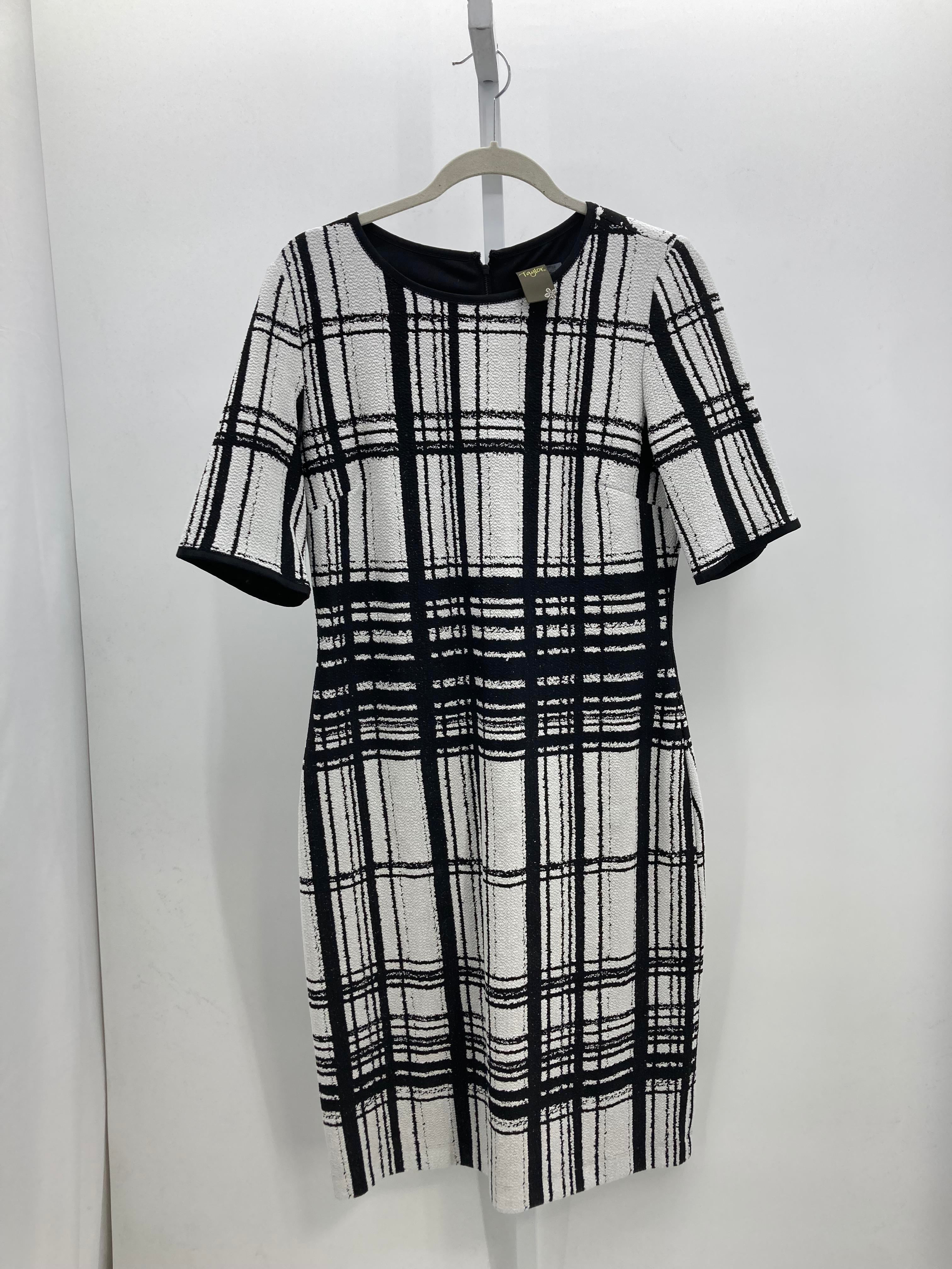 Size 12 Misses Short Sleeve Dress