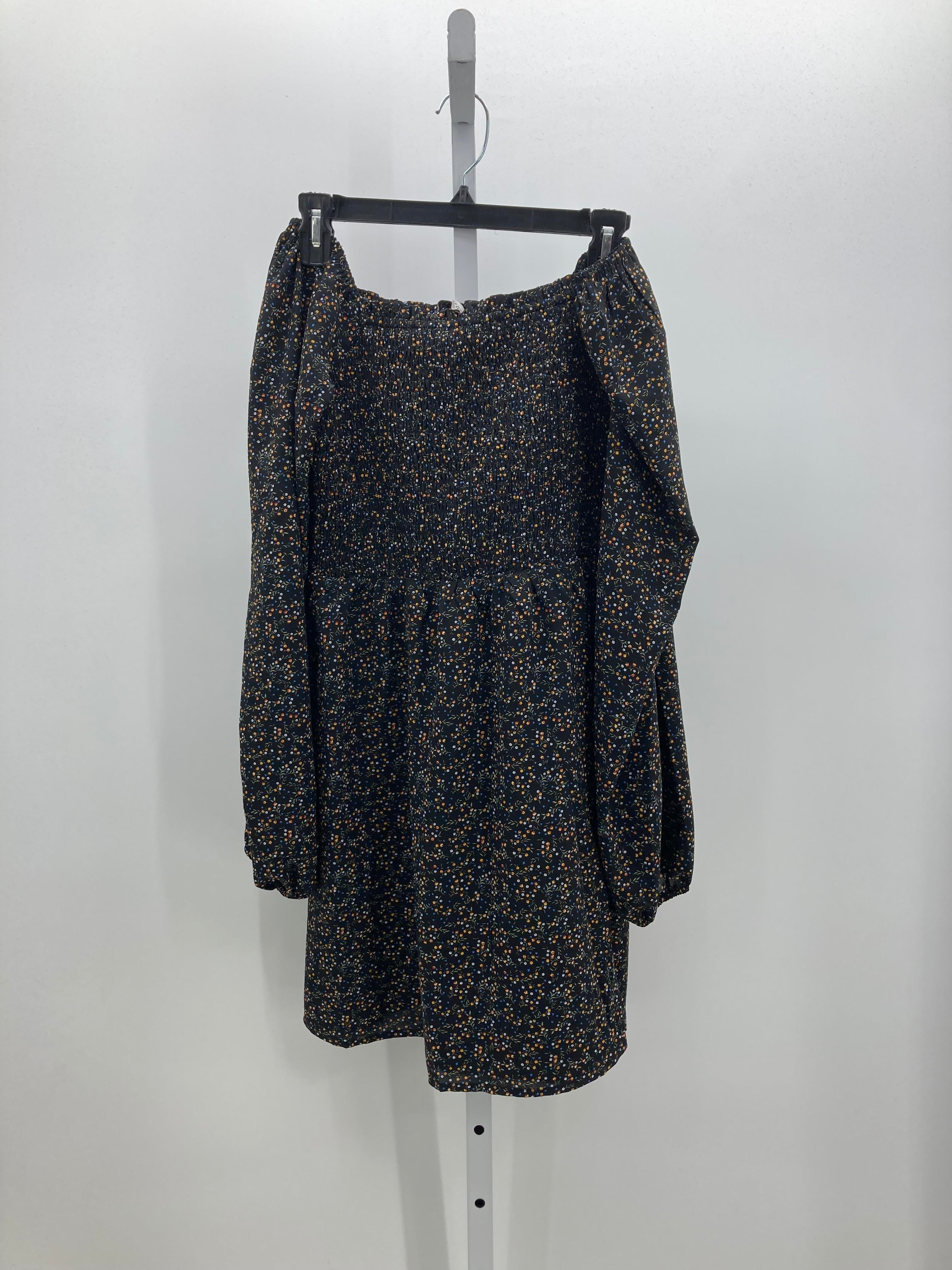 Paper Crane Size Medium Juniors Long Sleeve Dress