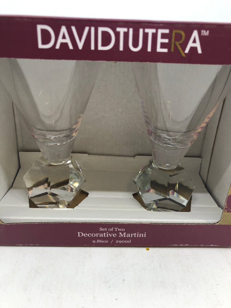 NIB 2 DECORATIVE MARTINI SET.