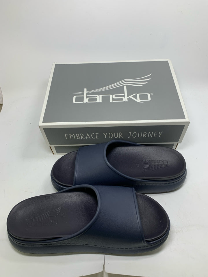 Dansko Devyn Molded Sandal Slides Size(7.5-8) - New In Box