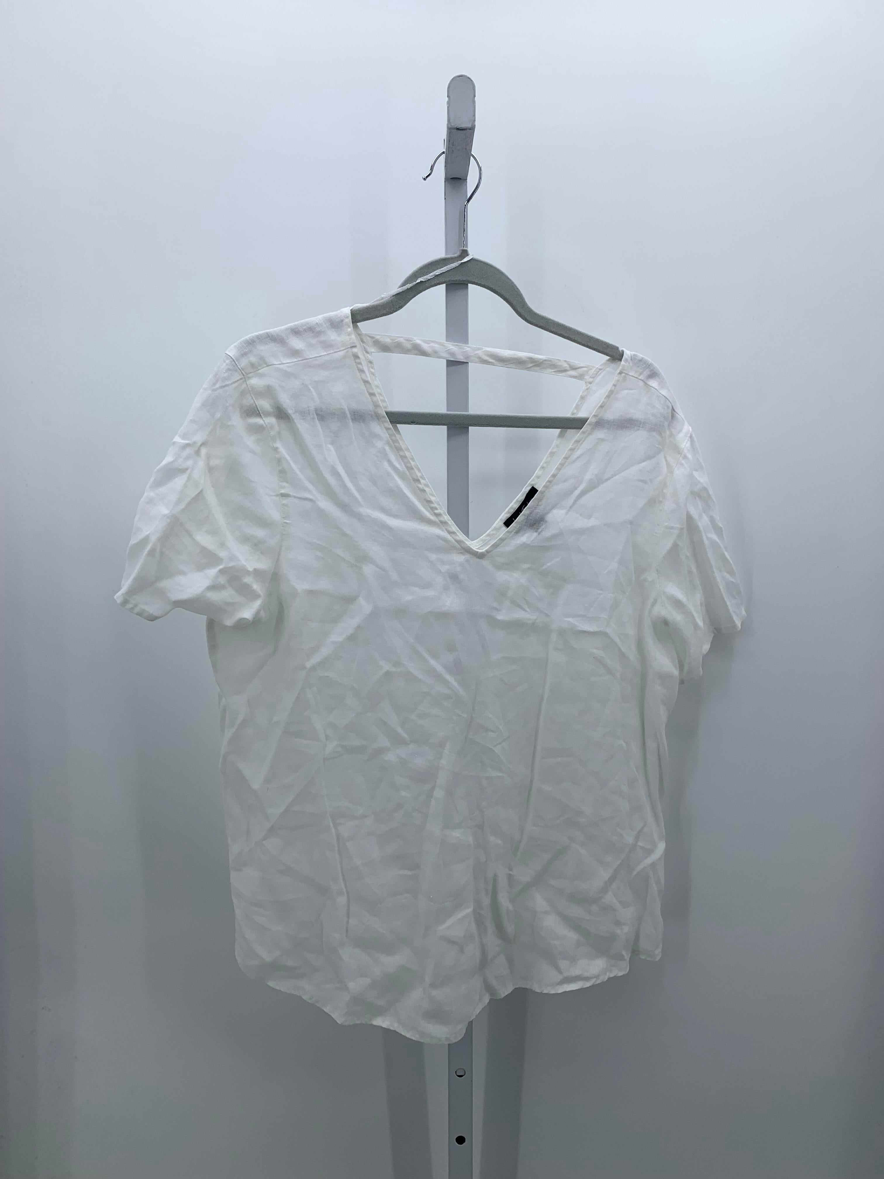 Lord & Taylor Size Large Misses Short Sleeve Shirt