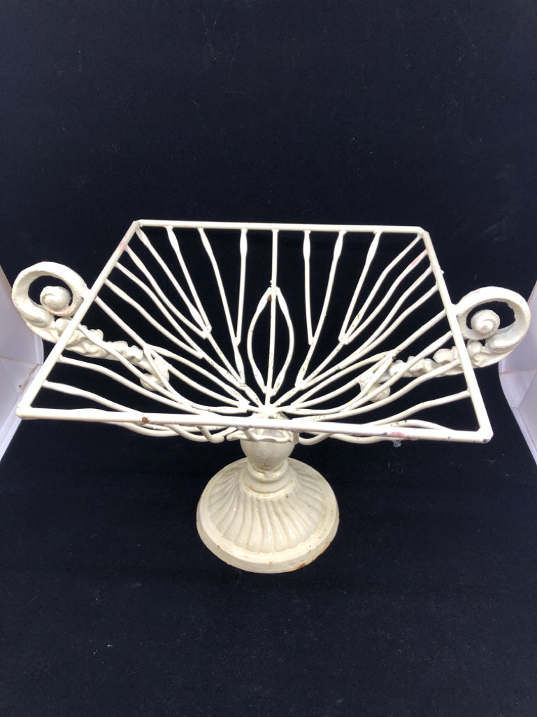 DISTRESSED WHITE CENTERPIECE W 2 HANDLES.