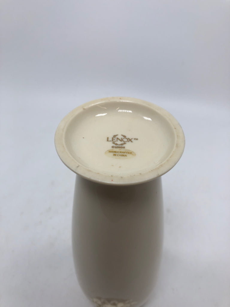 LENOX VASE W/ROSE.