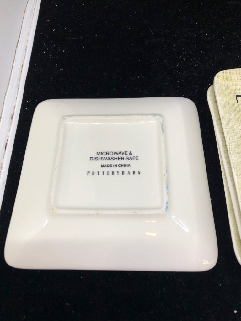 4 SQUARE THANKSGIVING SNACK PLATES DEFINITION.