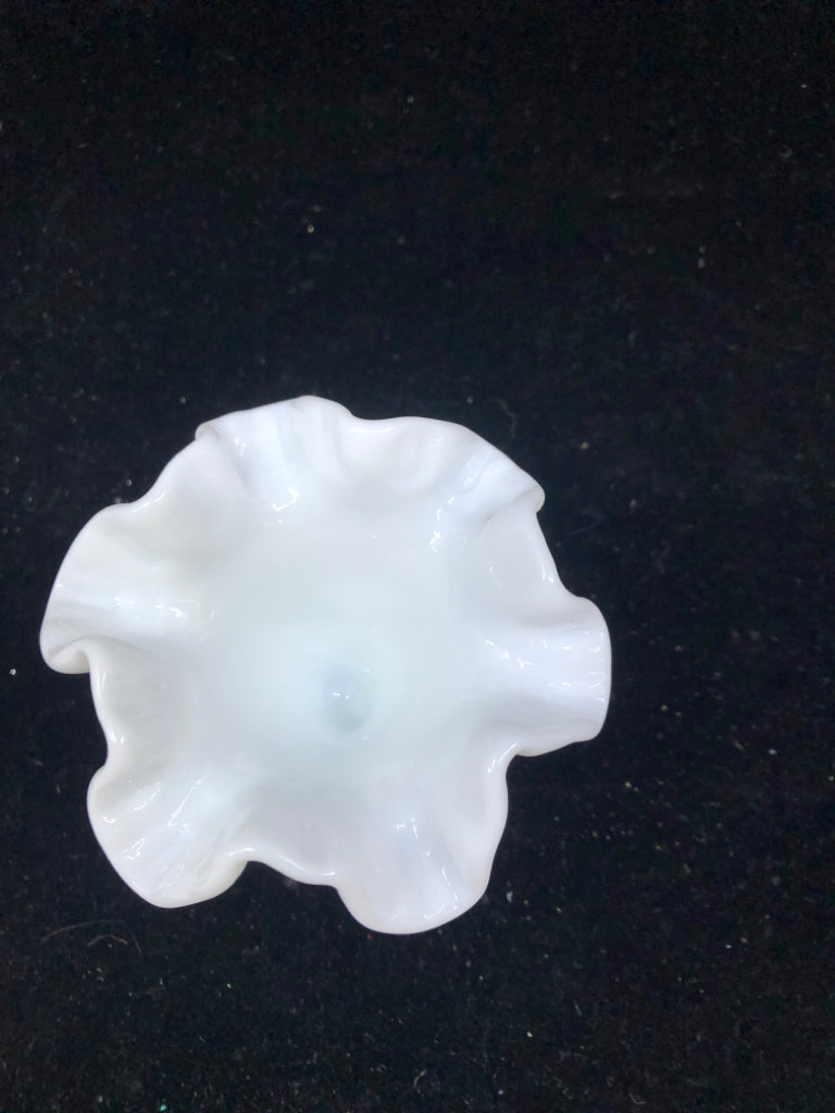 VTG SMALL RUFFLED EDGE HOBNAIL VASE W RUFFLED EDGES.
