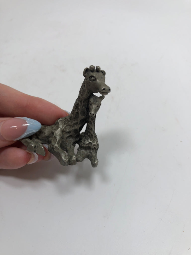 HUGGING GIRAFFES PEWTER FIGURE.