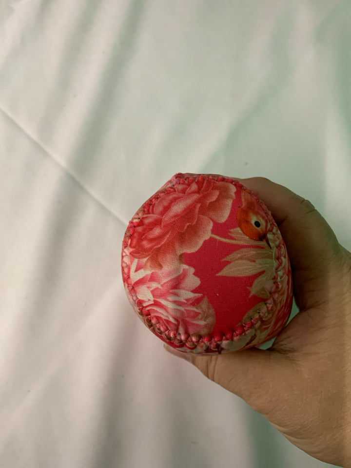PINK W FLORAL AND HUMMING BIRD CUP KOOZIE.