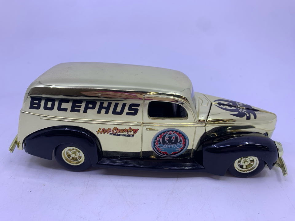 GOLD BOCEPHUS VTG CAR.