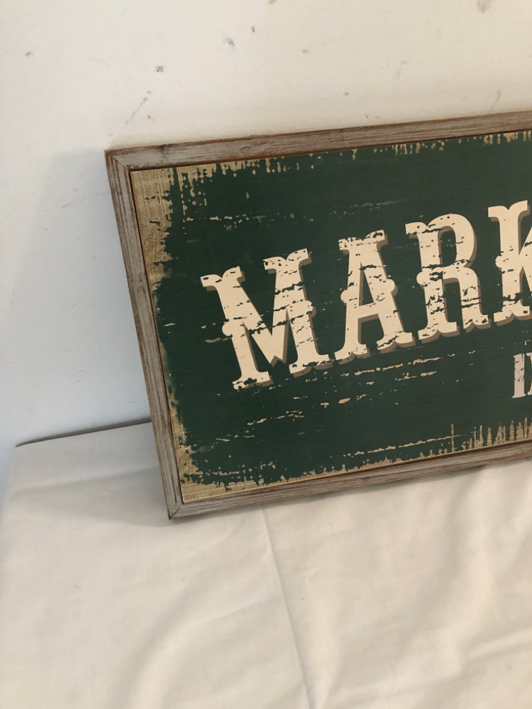 MARKET FRESH DISTRESSED SIGN.