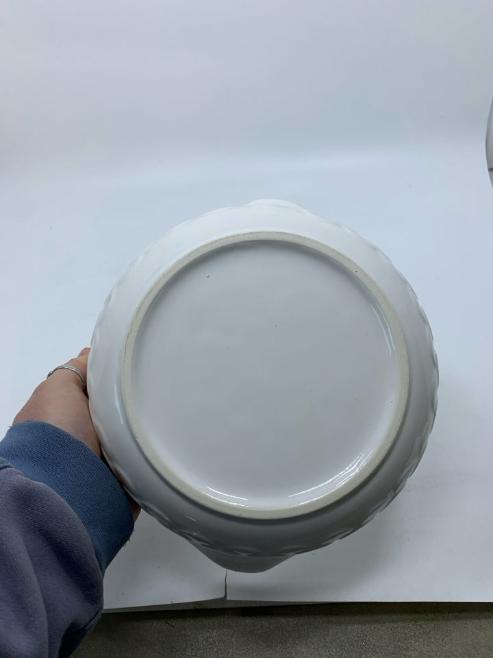 LIGHTWEIGHT CERAMIC CIRCLE BAKING DISH.
