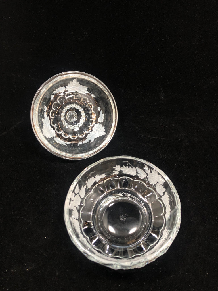 GLASS CANDY DISH W/FROSTED ETCHED GRAPES AND LID.