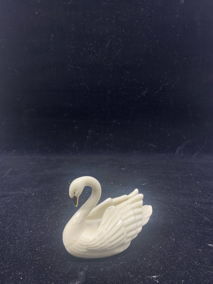 SMALL SWAN FIGURINE.