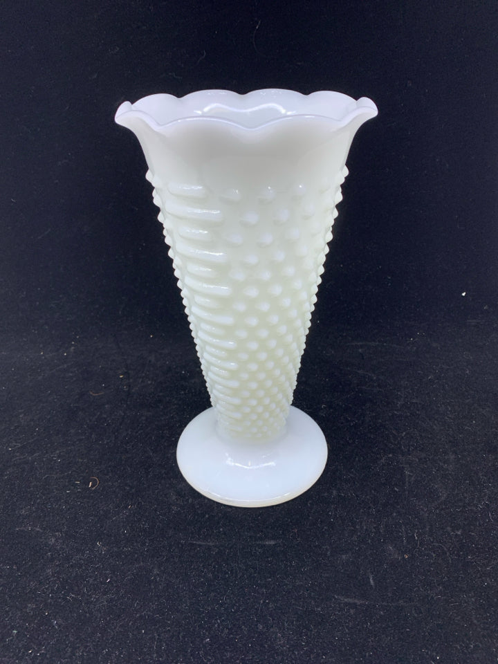 VTG HOBNAIL MILK GLASS VASE.