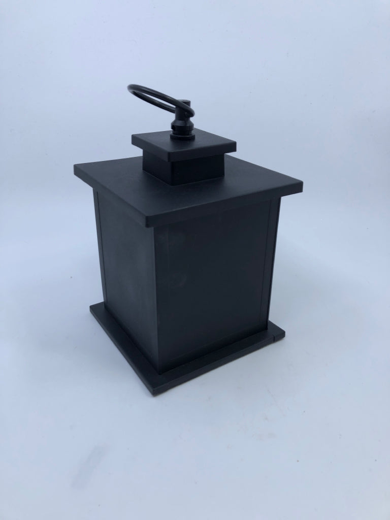 BLACK FAUX LOG LANTERN.