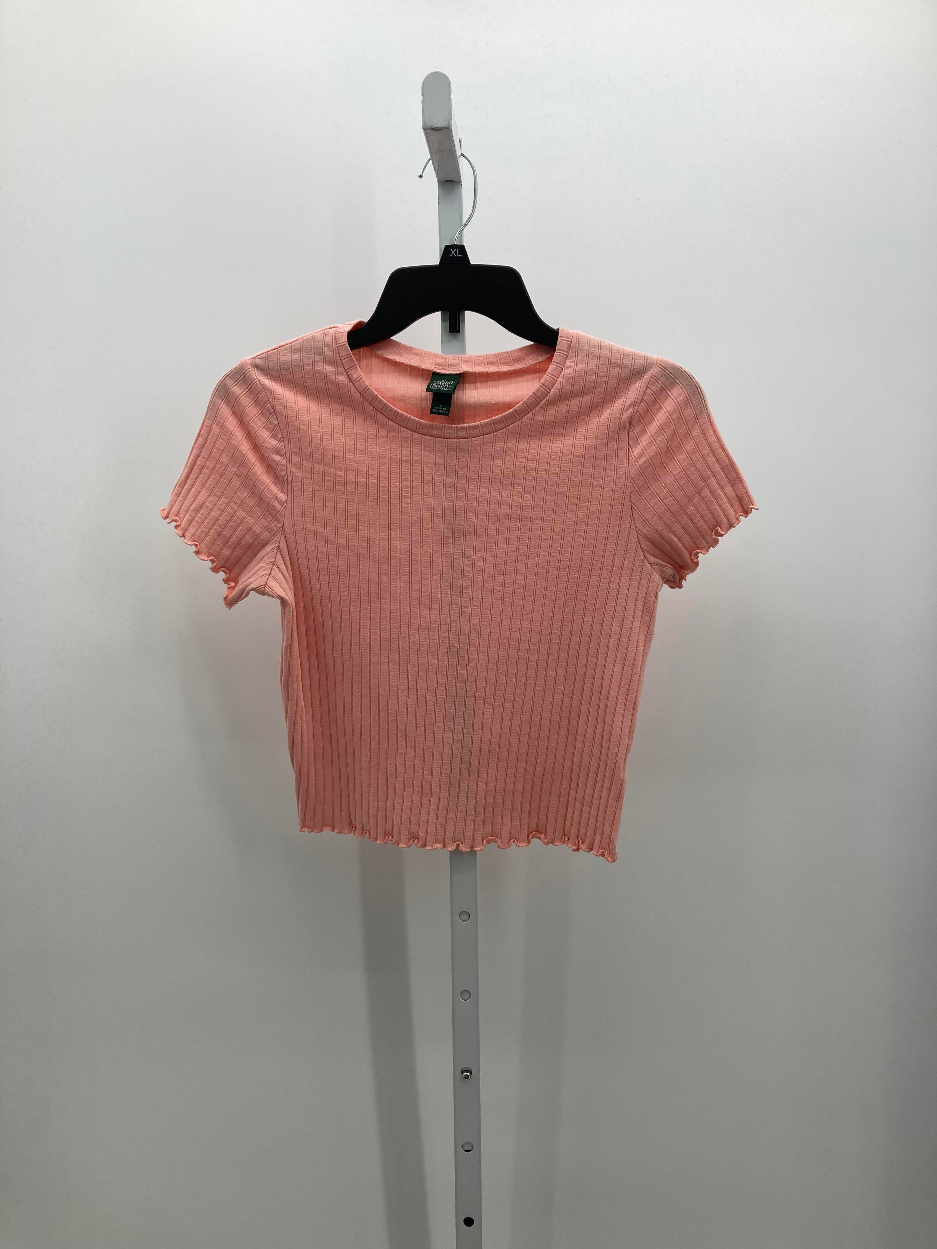 Wild Fable Size Medium Juniors Short Sleeve Shirt