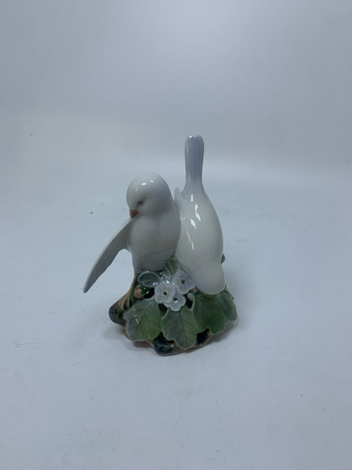 VTG PORCELAIN "LOVE BIRDS" DENMARK #402.