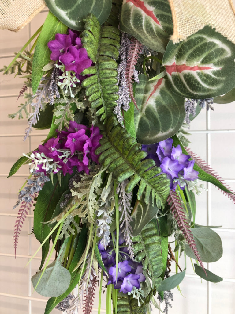 WILDFLOWER BOUQUET SWAG.