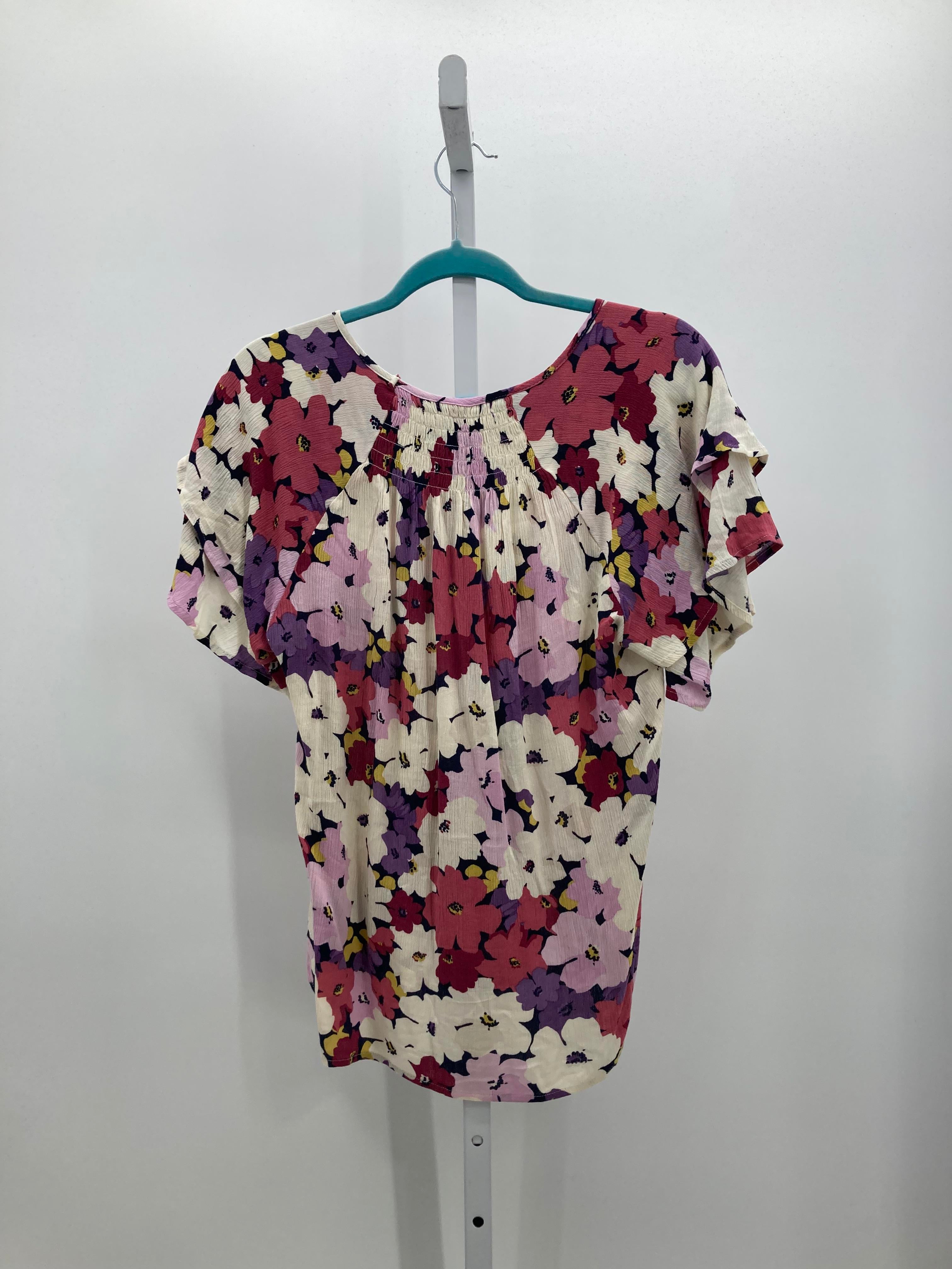 Size Medium Misses Short Sleeve Shirt