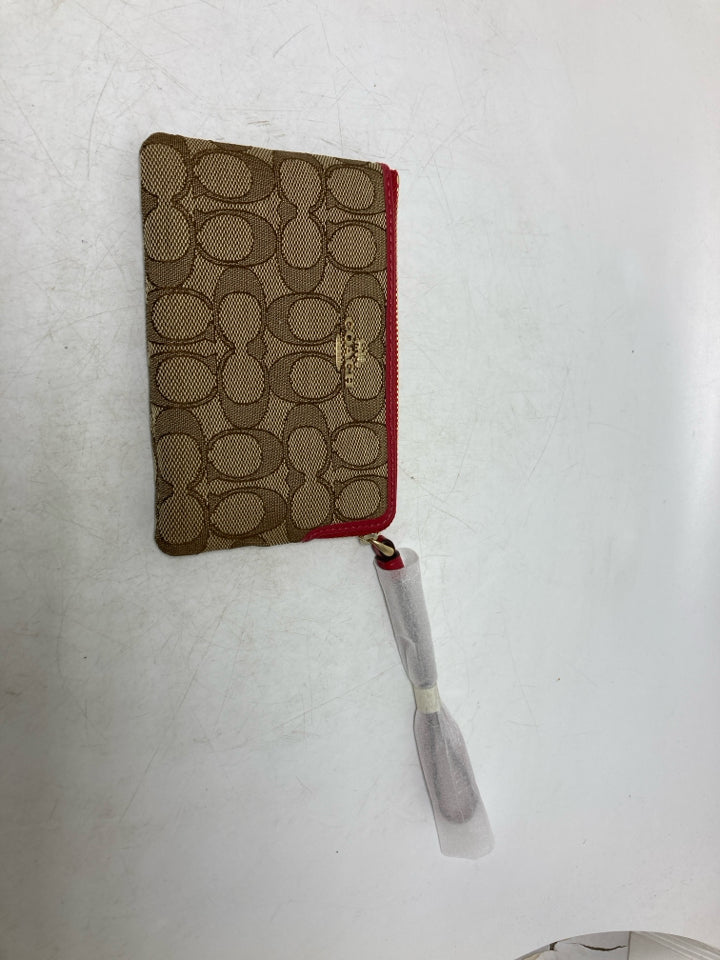 Coach F58033 Outline Signature Corner Zip Wristlet - New With Tags