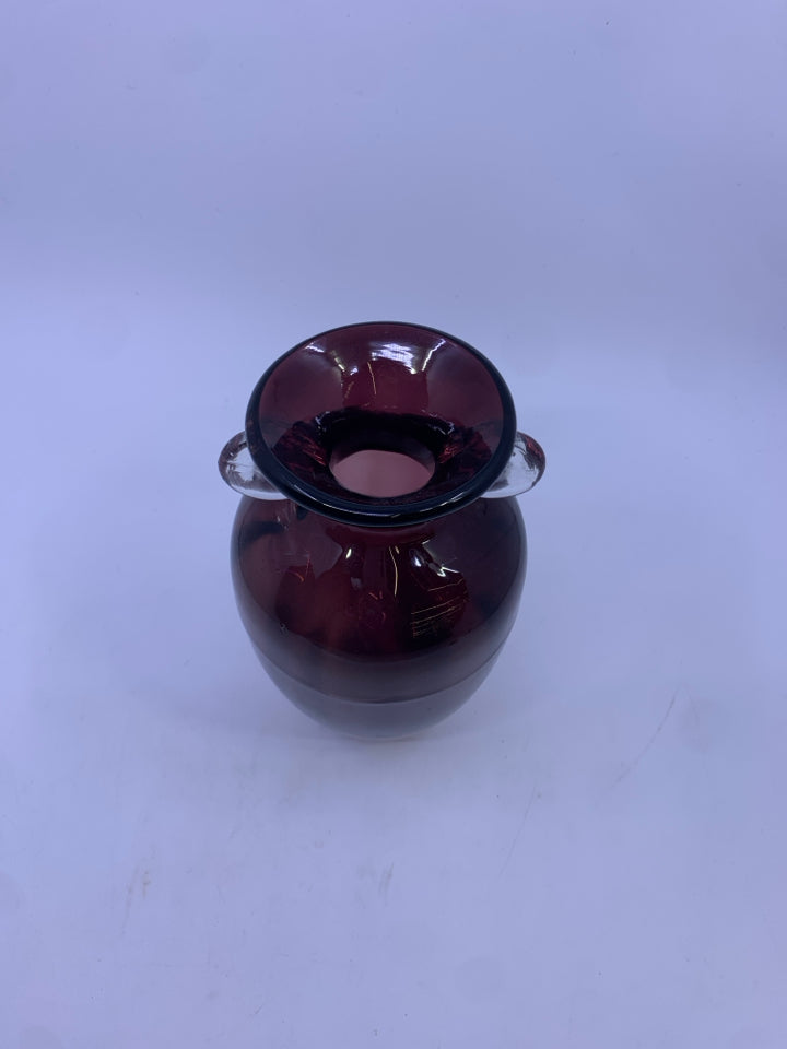 PURPLE GLASS VASE W/CIRCLE DETAILING.