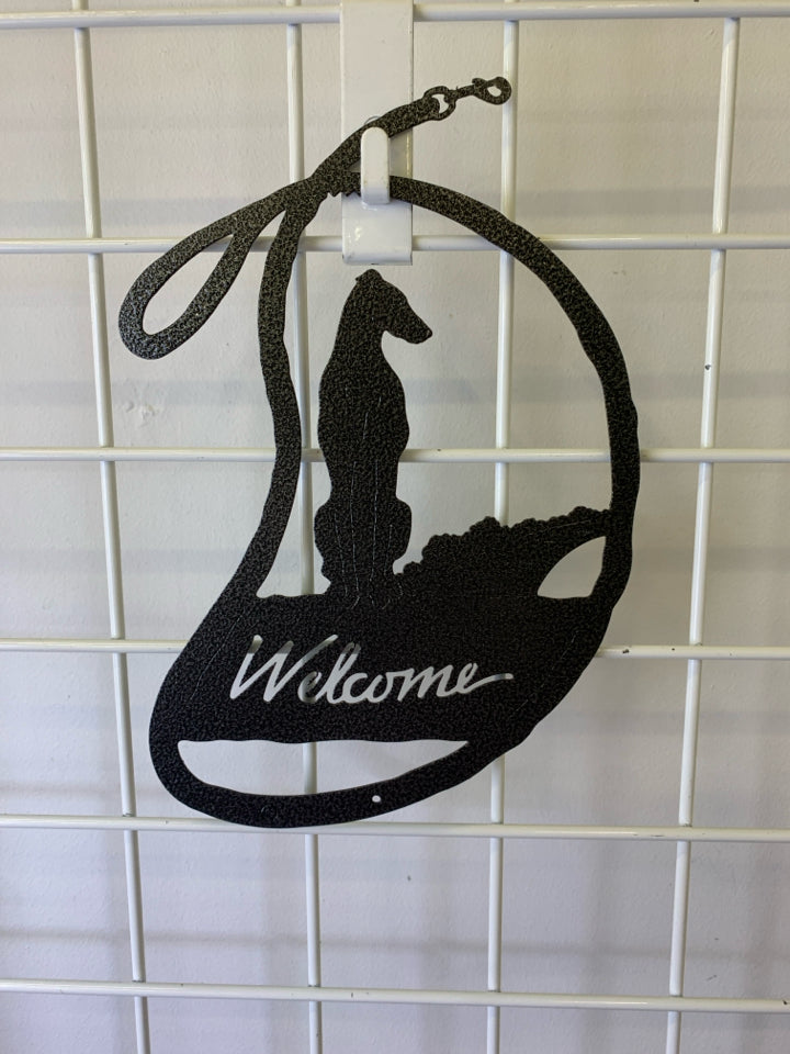 THIN METAL WELCOME SIGN W DOG.