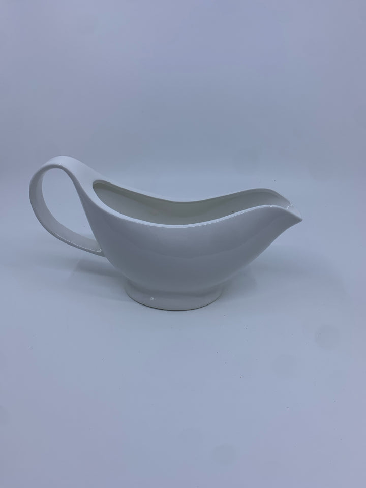 GRAVY BOAT.