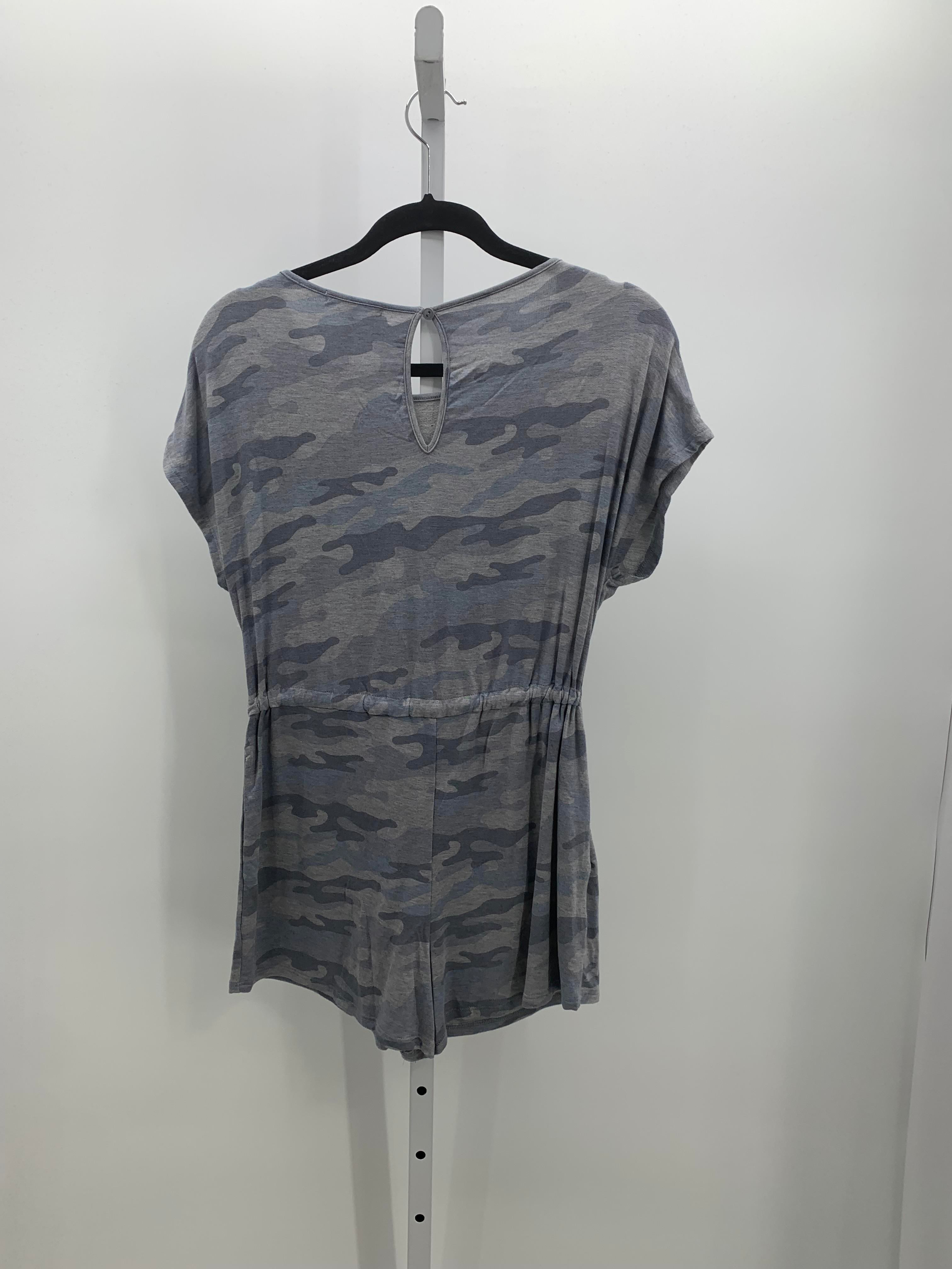 Size Medium Juniors Romper
