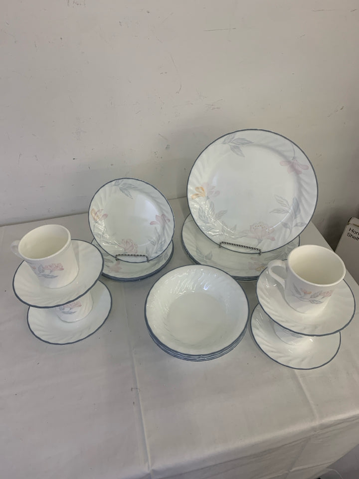 20PC CORELLE LIGHT FLORAL DISH SET SRV 4.