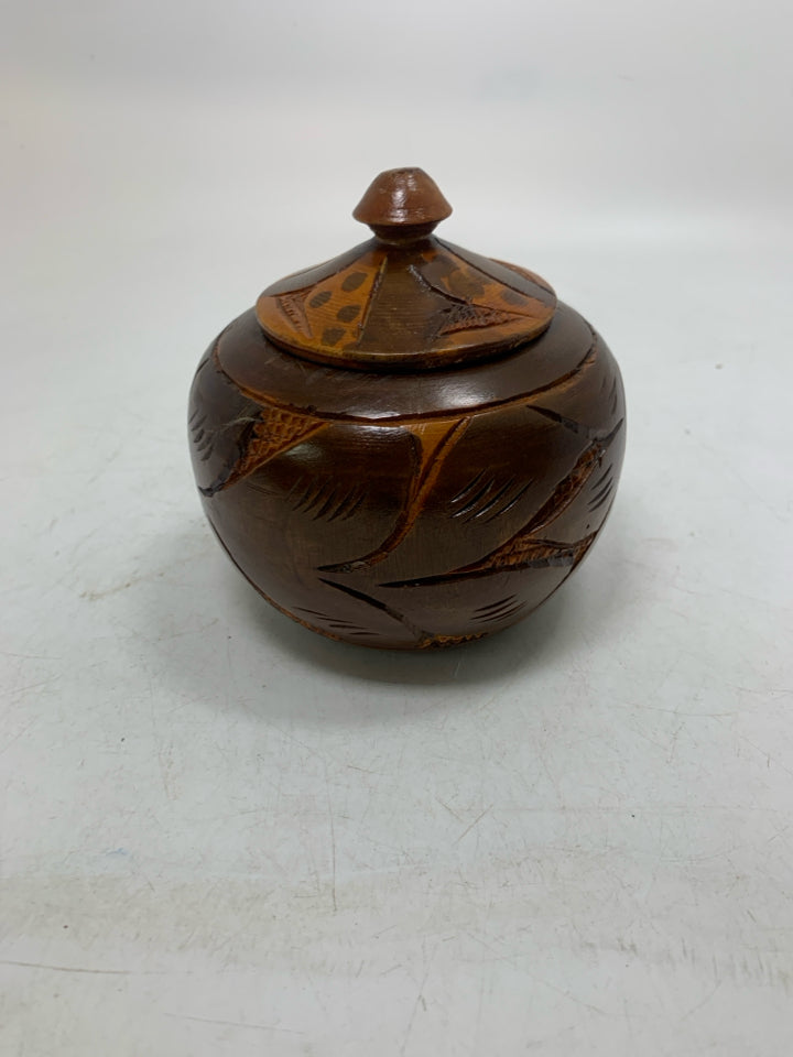 WOOD CARVED DETAILED CANISTER.