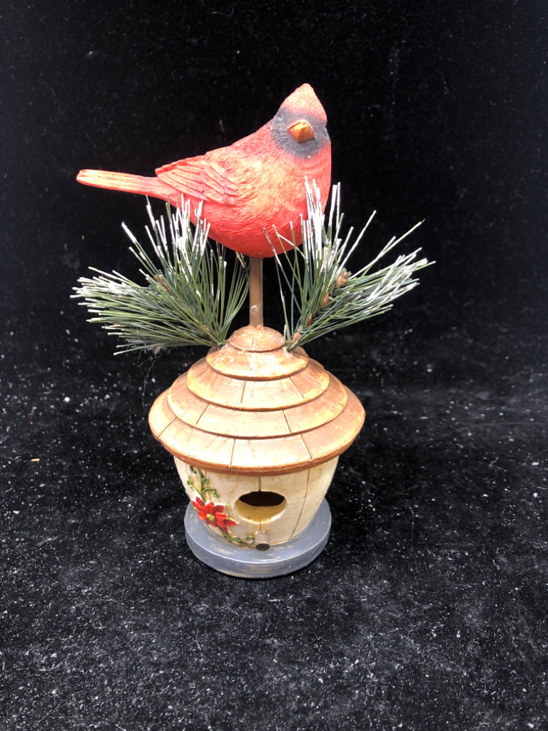 RESIN CARDINAL BIRDHOUSE FIGURE.