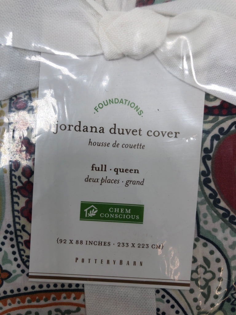 NIP RED FLORAL JORDANA FULL/QUEEN DUVET COVER.