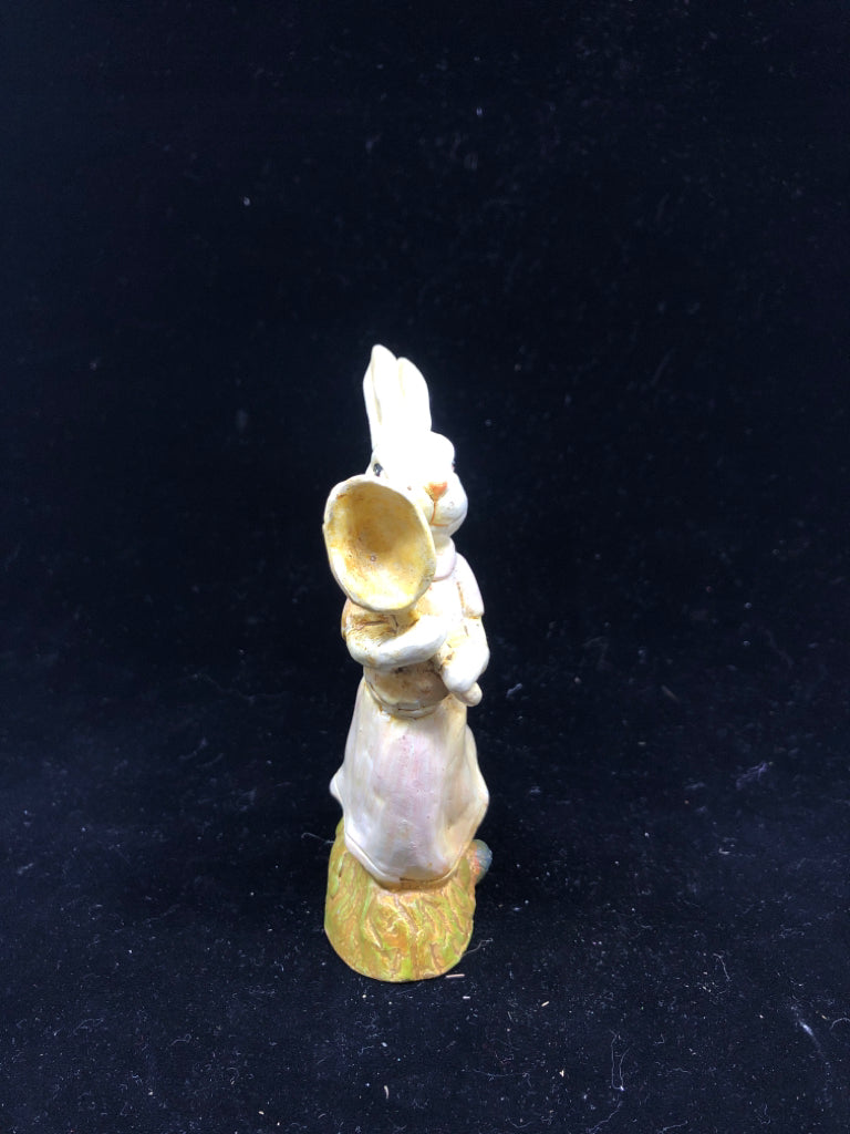 BUNNY HOLDING NET FIGURINE.