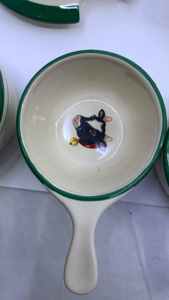 ROOSTER SOUP TUREEN W CUPS.