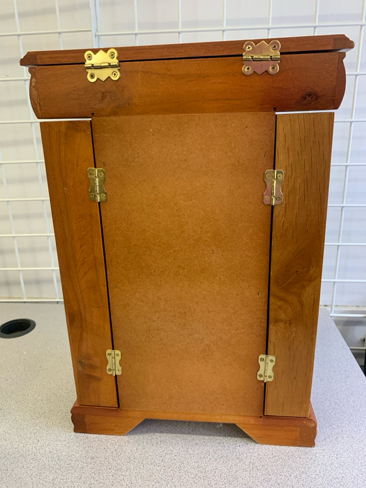 OPEN TOP WOOD JEWELRY BOX WITH 2 DOORS 6 DRAWERS/MIRROR.